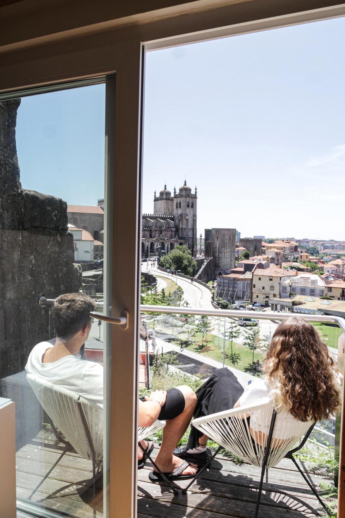 Onefam Ribeira Vandrerhjem Porto Eksteriør bilde